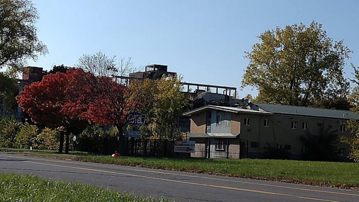 Packard Motel - Recent Photos From Web (newer photo)